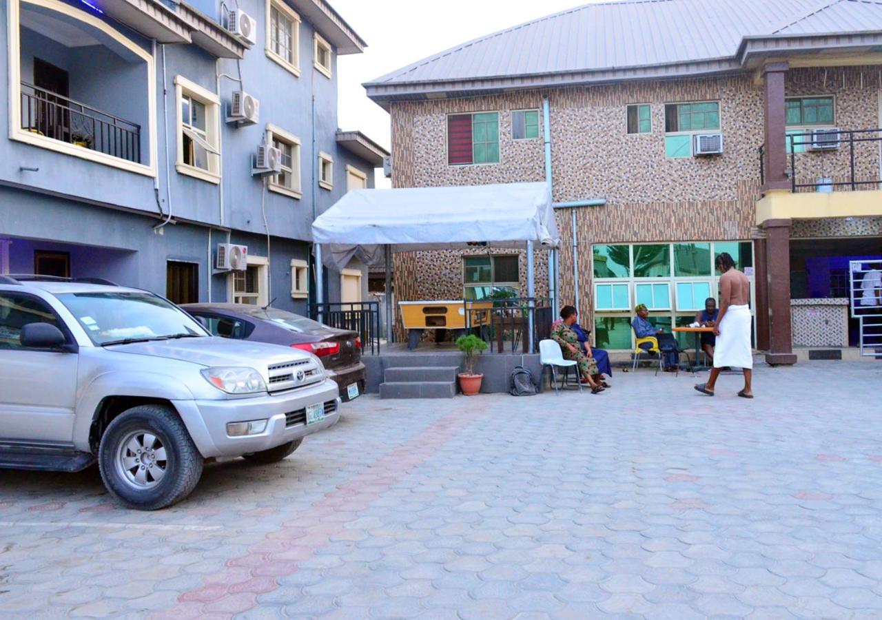 24-7 Electricity Agore Hotels And Suites Ltd Awoyaya Exterior foto